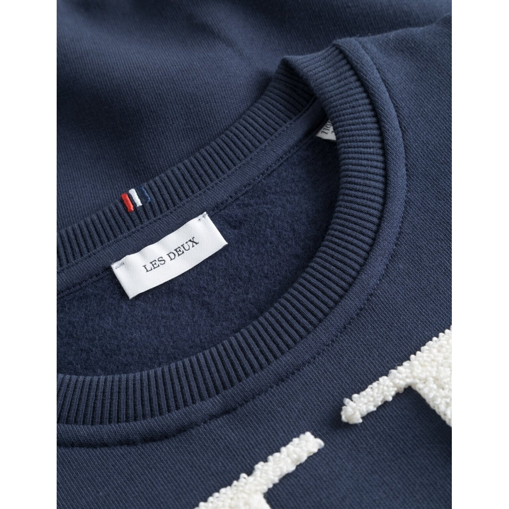 LES DEUX | Encore Bouclé Sweatshirt Dark Navy