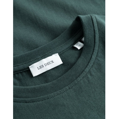 LES DEUX | Dexter T-shirt Pine Green